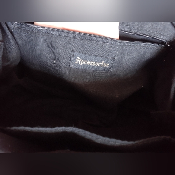 Accessorize shiny black snakeskin clutch purse - Picture 5 of 15